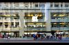 Годовая выручка компании Apple снизилась впервые за 15 лет