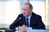 Путин назвал идею повысить МРОТ до прожиточного минимума серьезным шагом