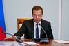 Медведев не исключил, что негативное влияние санкций на экономику усилится