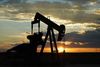 Нефть Brent упала ниже 45 долларов за баррель