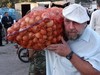 Продукты дешевеют? Минэкономразвития обещает россиянам «сытое» лето
