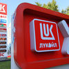 "ЛУКОЙЛ-Украина" продали из-за "Правого сектора"
