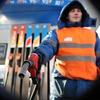 Нефтяники отменили штрафы за левый бензин