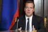 Медведев заверил, что рубль скоро укрепится