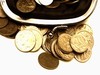Как спасать свои рубли? Эксперты рассказали, на что НЕ тратить деньги этим летом