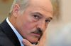 Лукашенко потребовал перейти к торговле с Россией в долларах и евро