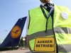 Забастовка проводников Lufthansa переходит российскую границу