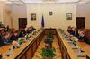 Правительство Украины решило продолжить экономическое сотрудничество с РФ