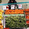 Продукты дешевеют на глазах