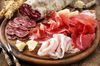 Год без хамона и пармезана. К чему привели продуктовые санкции?