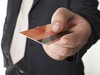 Жизнь «по карточкам» — дороже? Минфин запретит выдавать зарплаты наличными