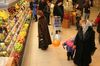МЭР: ослабление рубля уже вызвало рост цен на продовольствие
