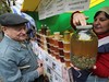 У Манежа закончилась сладкая жизнь: ярмарки меда там больше не будет