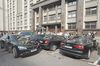 Госкомпаниям хотят запретить покупать иномарки