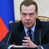 Медведев уделил внимание пенсионерам