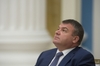 Сердюков не появляется на новом рабочем месте уже две недели