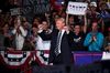Котировки американских индексов упали на фоне лидерства Трампа на выборах