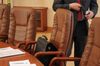 Когда отменят привилегии чиновников?
