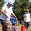 Белорусов призвали не носить штаны с дырками